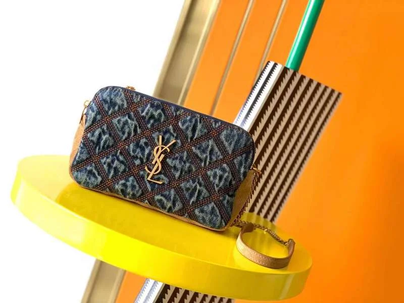 Yves Saint Laurent bags for a chic, modern styleYves Saint Laurent - Bags