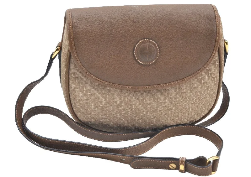 Ladies Gucci shoulder bags with a single - handle designAuthentic GUCCI Shoulder Cross Body Bag Purse Canvas Leather Beige Brown K4455