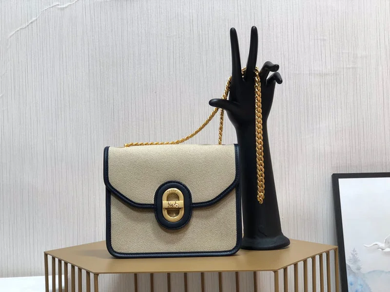 Oversized Celine Bags for a Fashionable and Practical StatementBags Arena - Chanel Bags - 2387