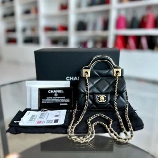 Chanel bags for women with a taste for high fashion*Brand New* Flap Lambskin Cardholder with Chain 21A Black GHW No 31