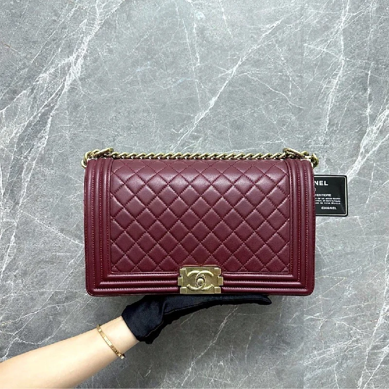 Chanel bags that pair perfectly with any outfitBoy New Medium 28cm Lambskin Burgundy GHW No 22