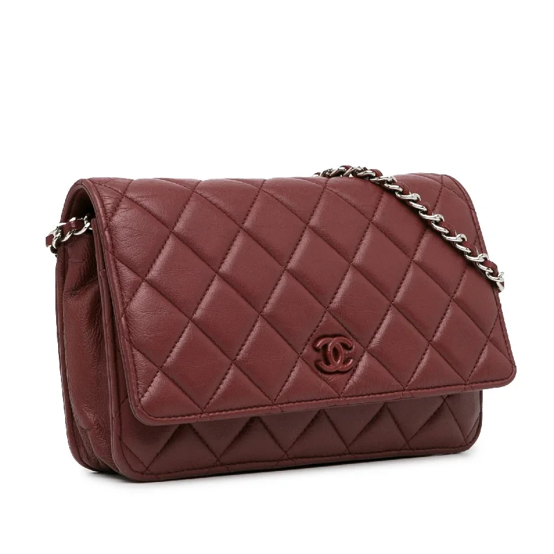 Chanel bags for women with a taste for high fashionChanel Classic Lambskin Wallet on Chain (nYZQLp)