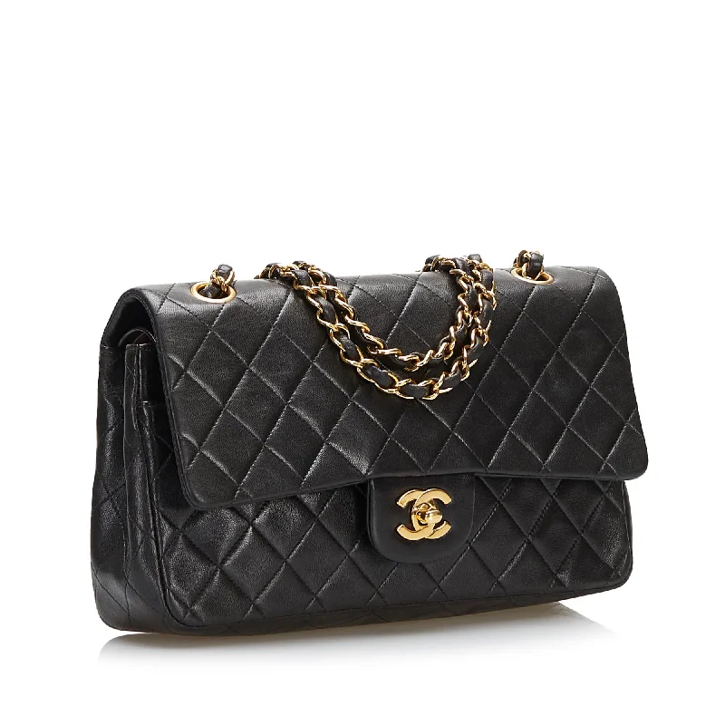 Chanel bags with adjustable chain strapsChanel Classic Medium Lambskin Double Flap Bag (XJGYcz)