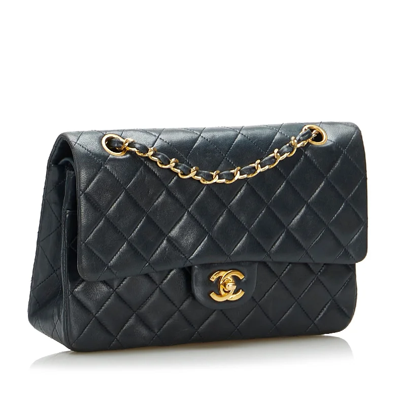 Chanel Medium Tote Bag for Office LadiesChanel Classic Medium Lambskin Double Flap Bag (ZYKkx6)