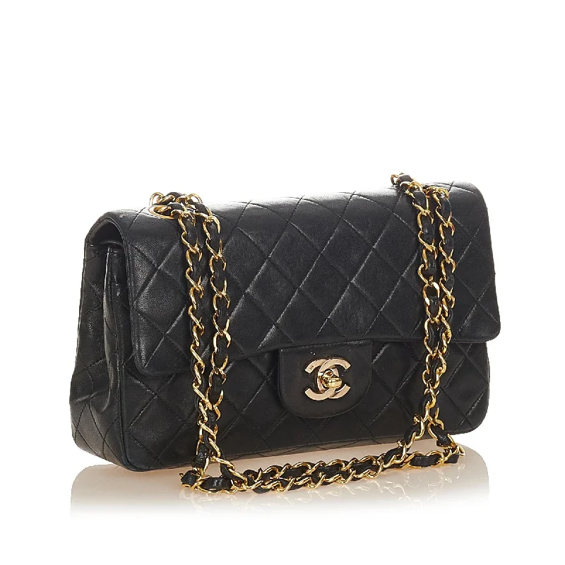 Chanel bags for the minimalist fashionChanel Classic Small Lambskin Leather Double Flap Bag (28015)