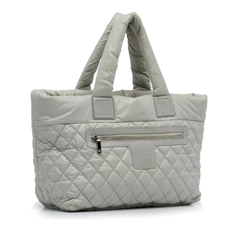 Chanel Lightweight Handbag for Daily ErrandsChanel Coco Cocoon Tote Bag (ZWXHx7)