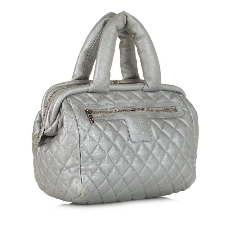 Chanel bags with classic and elegant designsChanel Cocoon Handbag (35614)