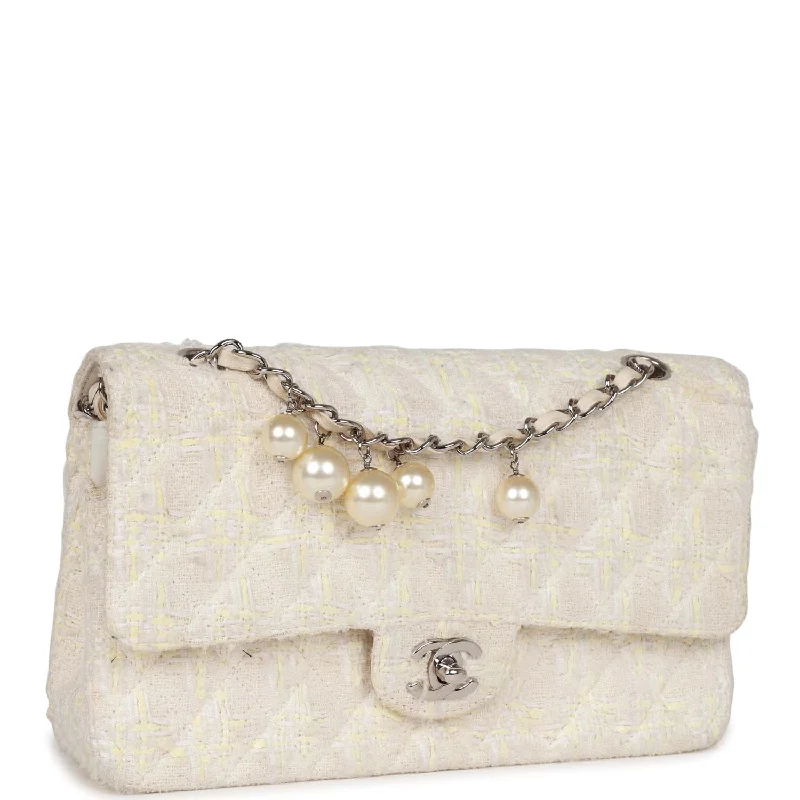 Chanel bags with iconic stitching detailsVintage Chanel Medium Double Flap Bag White Tweed Silver Hardware