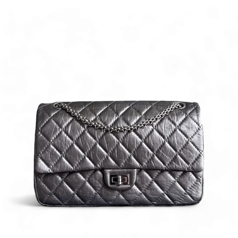 Chanel bags perfect for everyday elegChanel 2.55 Reissue 226 - Quilted Calfskin Noir Metal Silver Hardware Series 15