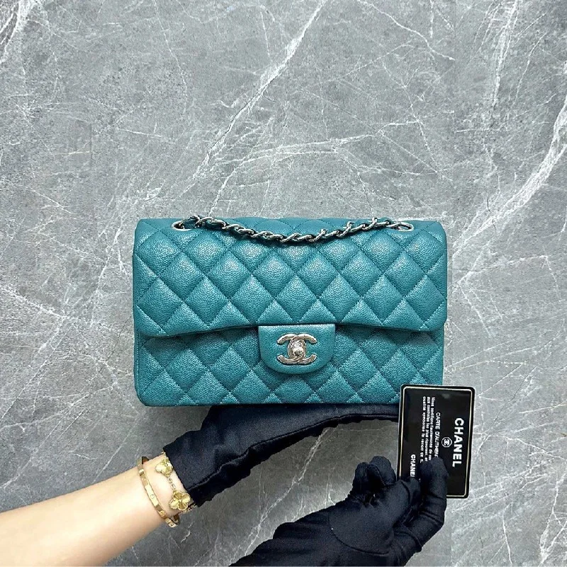 Chanel bags for a polished and professional appearance*Like New* Small Caviar Green SHW No 24